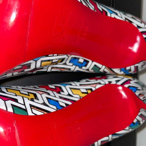 Authentic Christian Louboutin Hot Chick CL Patent Leather Stiletto Pumps - Picture 6 of 8